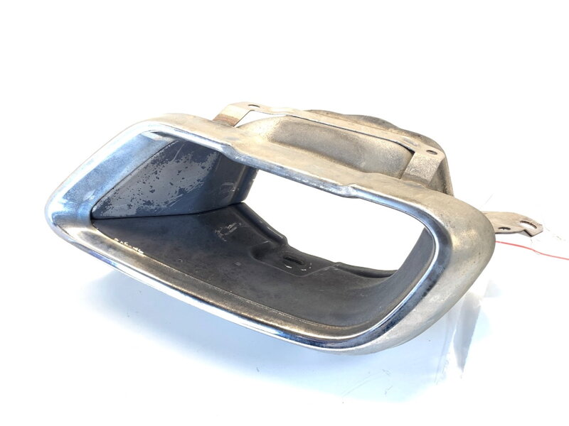 Koncovka výfuku levý BMW X5 (G05, F95) 2018 - 8074189