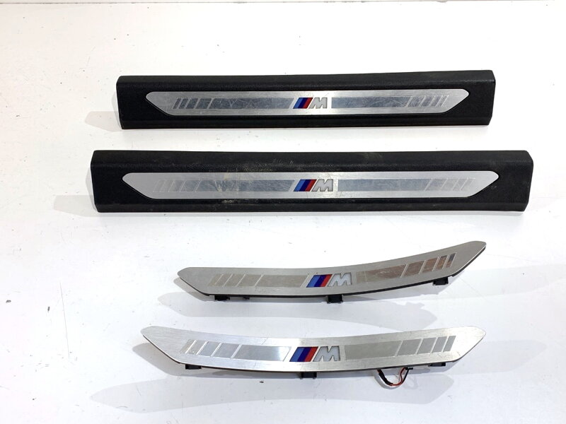 Lišty kryty / nástavce prahové sada m-paket podsvícené BMW X5 (G05, F95) 2018 - 7434239 8072217