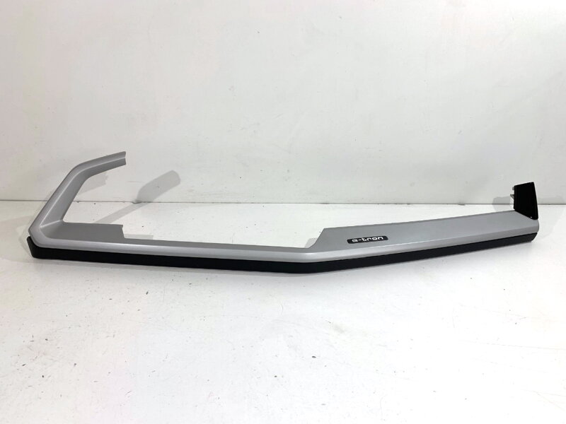 Lišta dekor konzole Audi Q4 Sportback (F4N) 2021 - 2022 89B853190