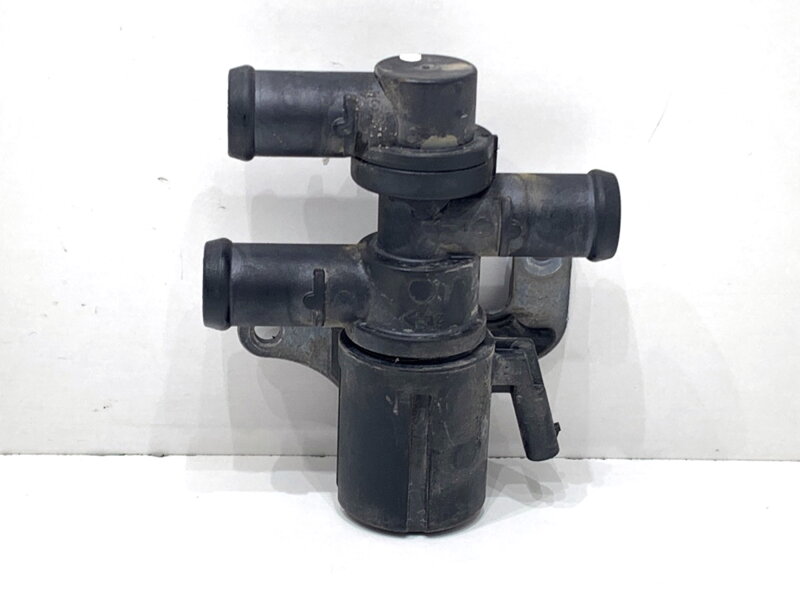 Vodní ventil Audi Q4 Sportback (F4N) 2021 - 2022 1EA906457