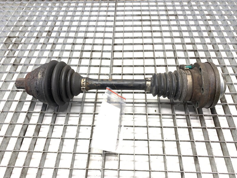 Poloosa levá přední Audi A3 (8P1) 2003 - 2013 1K0407271EF