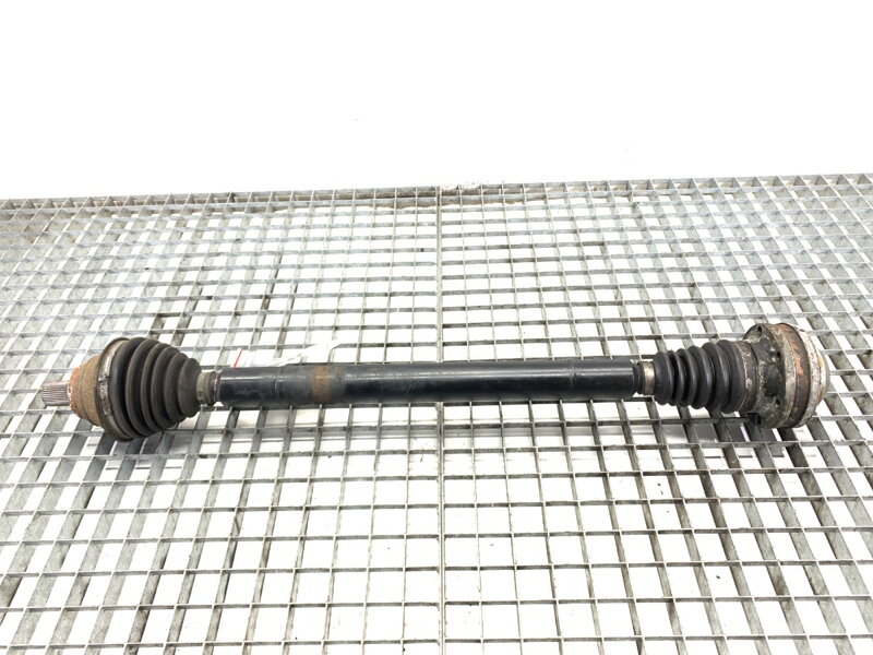 Poloosa pravá přední VW Golf V (1K1) 2003 - 2010