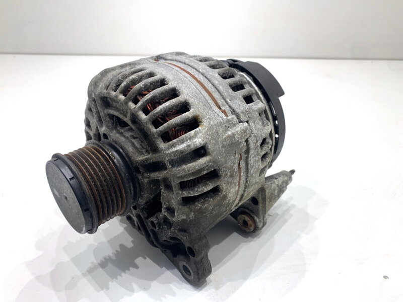 Alternátor Audi A3 (8P1) 2003 - 2013 06F903023F