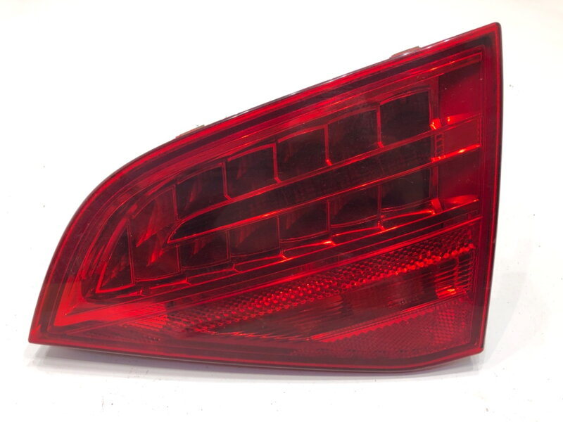 Světlo zadní pravé vnitřní Audi A4 B8 Avant (8K5) 2007 - 2015 8K9945094B