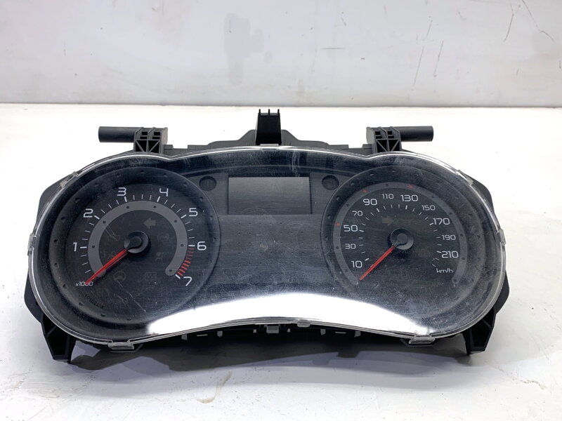 Tachometr budíky Renault Clio III (BR0/1, CR0/1) 2005 - 2014 8200316824F