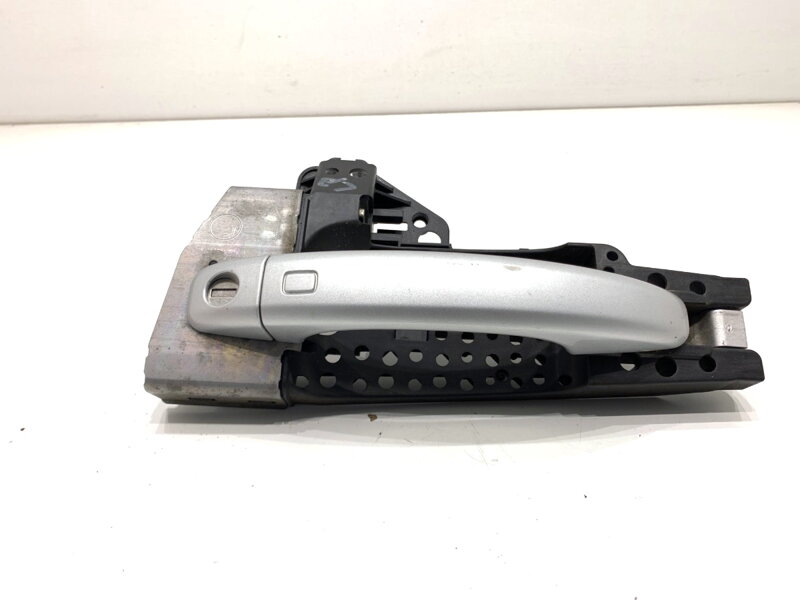 Klika vnější levá přední Audi A4 B8 Avant (8K5) 2007 - 2015