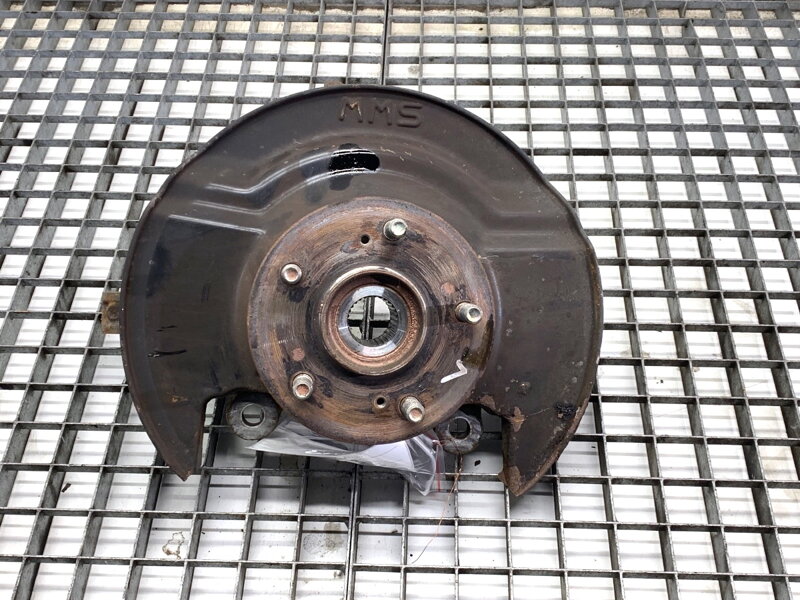 Otoč levá přední Honda Cr-v III (RE_) 2006 - 2022