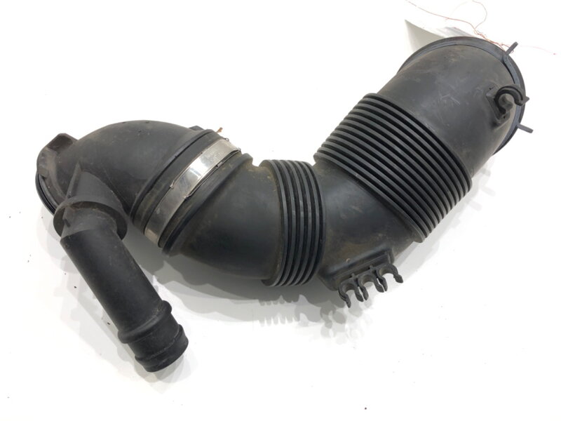 Vzduchové potrubí Skoda Octavia III Combi (5E5, 5E6) 2012 - 2022 5Q0129635