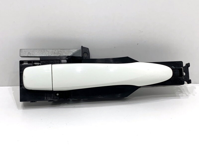 Klika vnější pravá přední Nissan Qashqai II SUV (J11, J11_) 2013 - 2022