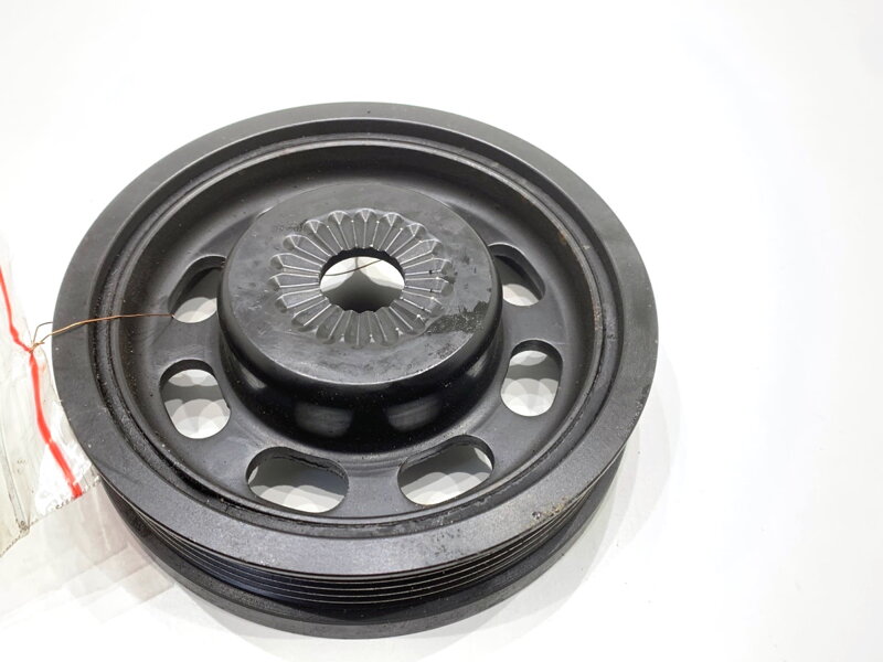 Kolo pásové hřídele Skoda Kodiaq (NS7, NV7, NS6) 2016 - 2022 04E105243E