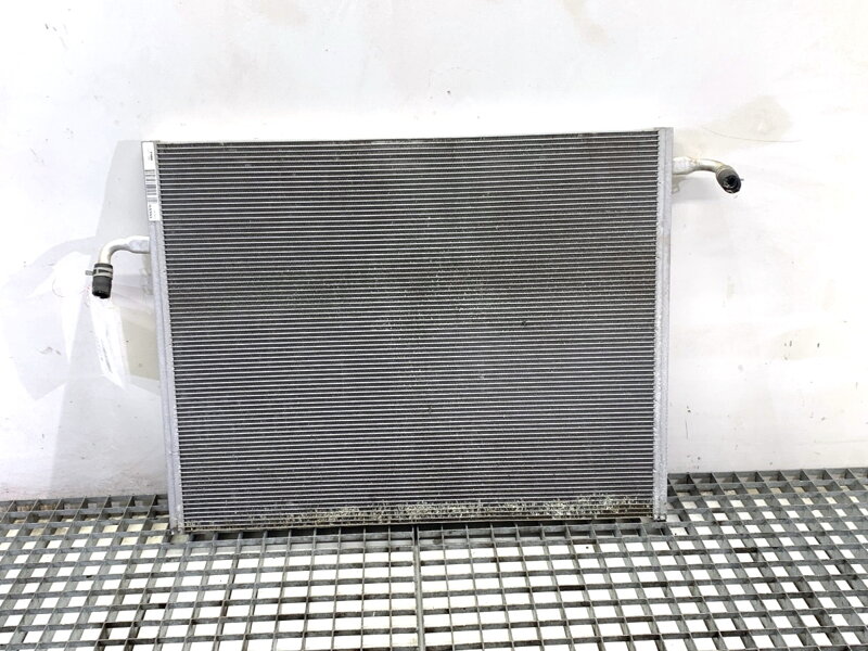 Chladič vody přídavná Volvo XC60 II (246) 2017 - 2022 31657362