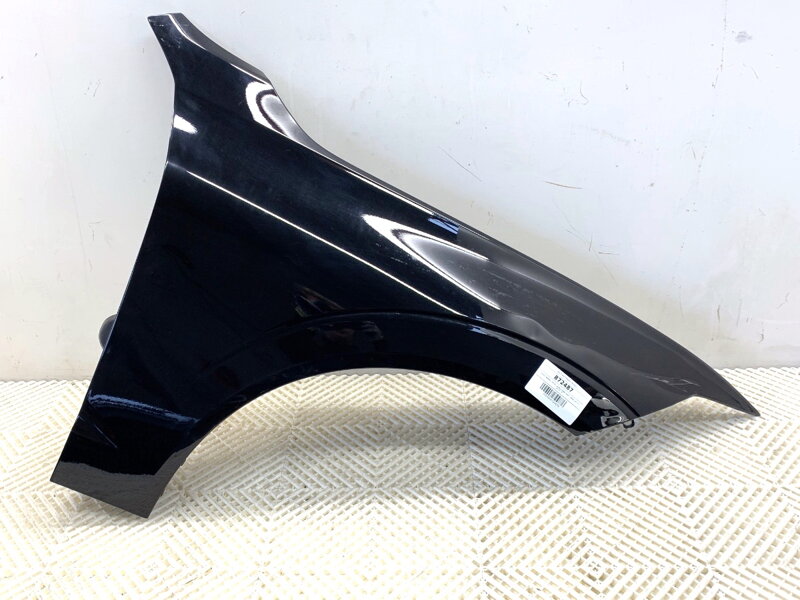 Blatník pravý přední Volvo XC60 II (246) 2017 - 2022