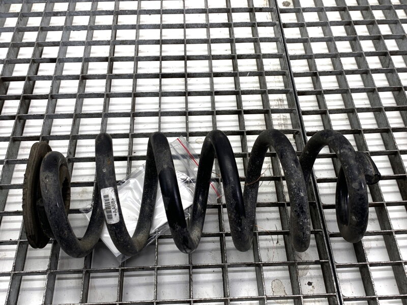 Pružina zadní Opel Insignia B Sports Tourer (Z18) 2017 - 2022