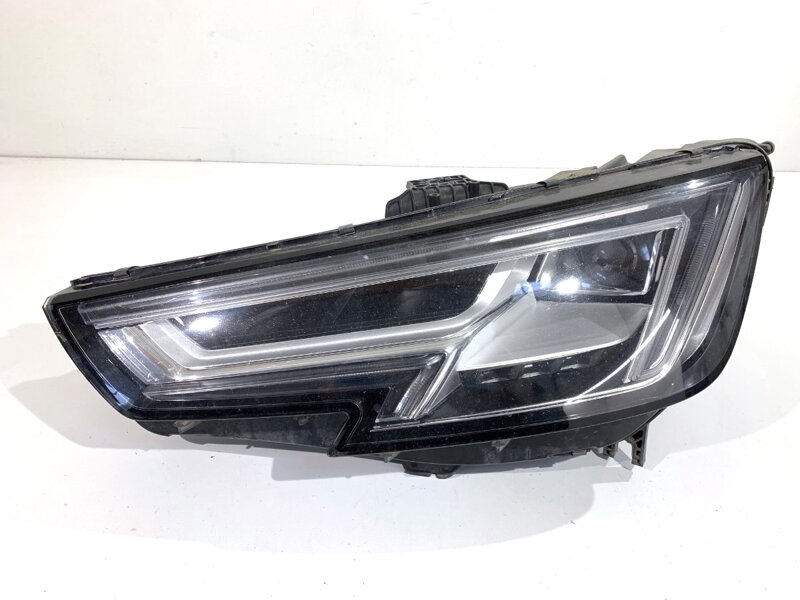 Světlo levé přední Audi A4 Allroad B9 (8WH, 8WJ) 2016 - 2022 8W0941033
