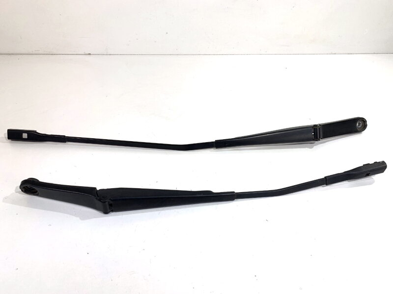 Stěrač sada přední Audi A4 Allroad B9 (8WH, 8WJ) 2016 - 2022 8W1955408 8W1955407