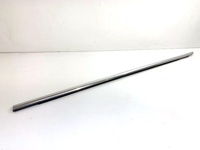 Lišta stírací přední levá chrom Audi A4 Allroad B9 (8WH, 8WJ) 2016 - 2022 8W0853283