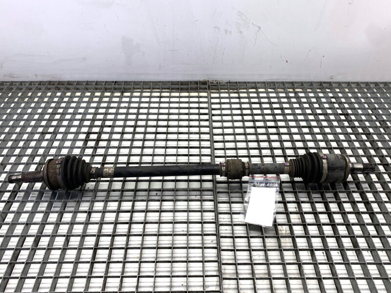 Poloosa pravá přední Toyota Yaris (_P21_, _PA1_, _PH1_) 2020 - 43410-K0040