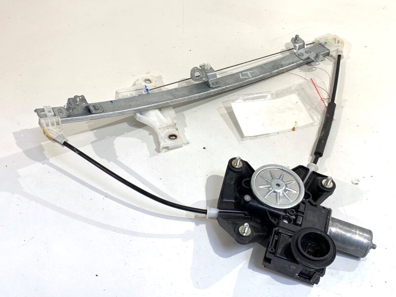Stahovačka okna levá zadní Toyota Yaris (_P21_, _PA1_, _PH1_) 2020 - 85720-K0010