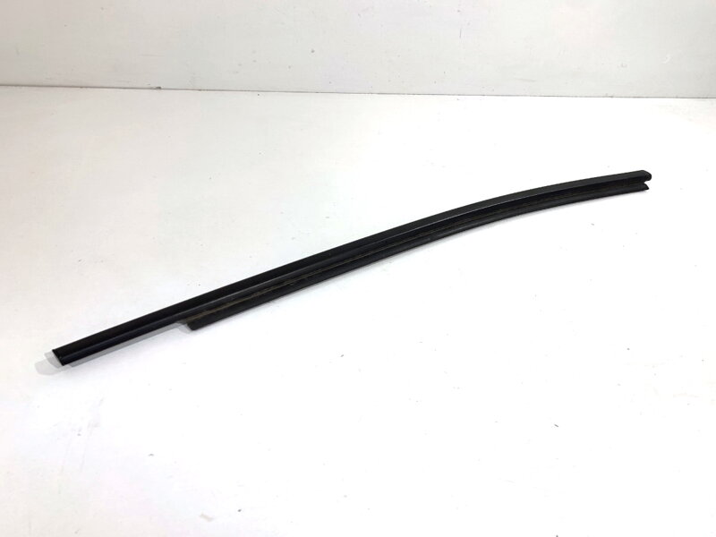 Lišta stírací zadní pravá Toyota Yaris (_P21_, _PA1_, _PH1_) 2020 -