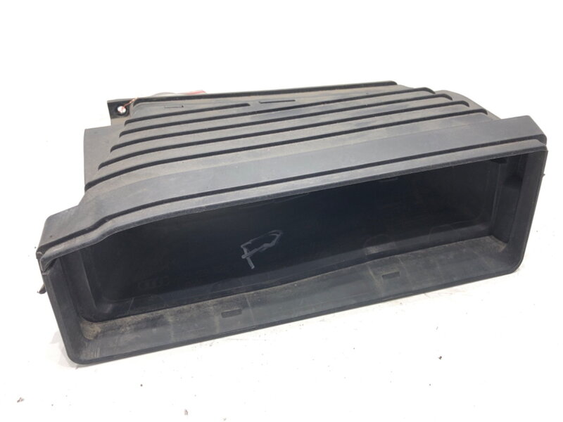 Vstup vzduchu Audi A8 D4 (4H2, 4H8, 4HC, 4HL) 2009 - 2018 4H0129628AA