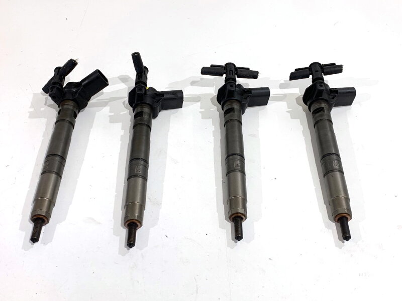Vstřikovače sada Audi A4 B8 (8K2) 2007 - 2015 0445116030