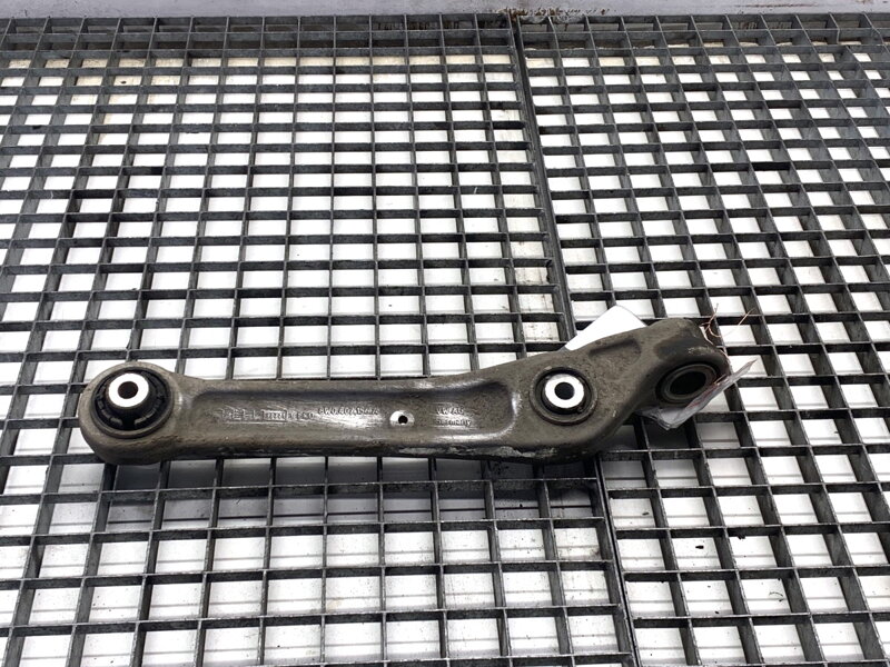 Rameno pravé přední Audi A4 B9 (8W2, 8WC) 2015 - 2022 8W0407156A