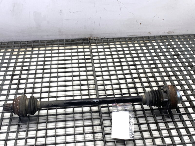 Poloosa pravá zadní Cupra Formentor (KM7) 2020 - 2022 5Q0501204C