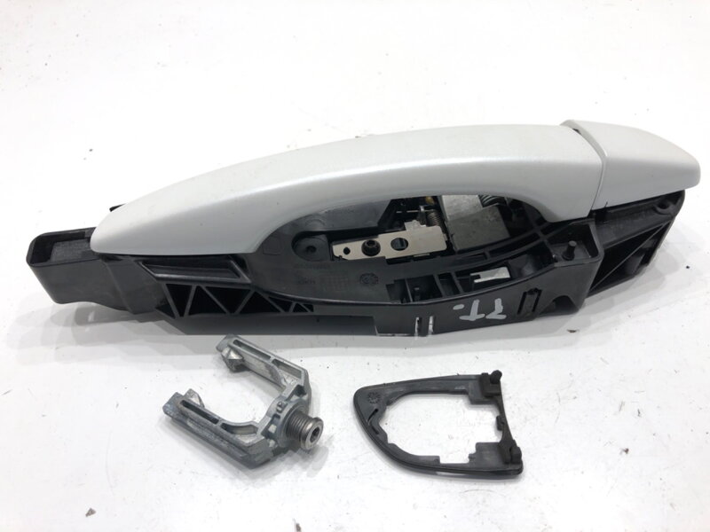 Klika vnější pravá zadní Peugeot 3008 SUV (MC_, MR_, MJ_, M4_) 2016 - 2022