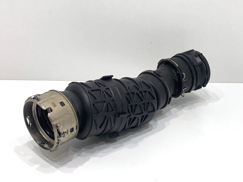 Potrubí turba Volvo XC60 II (246) 2017 - 2022 32283517