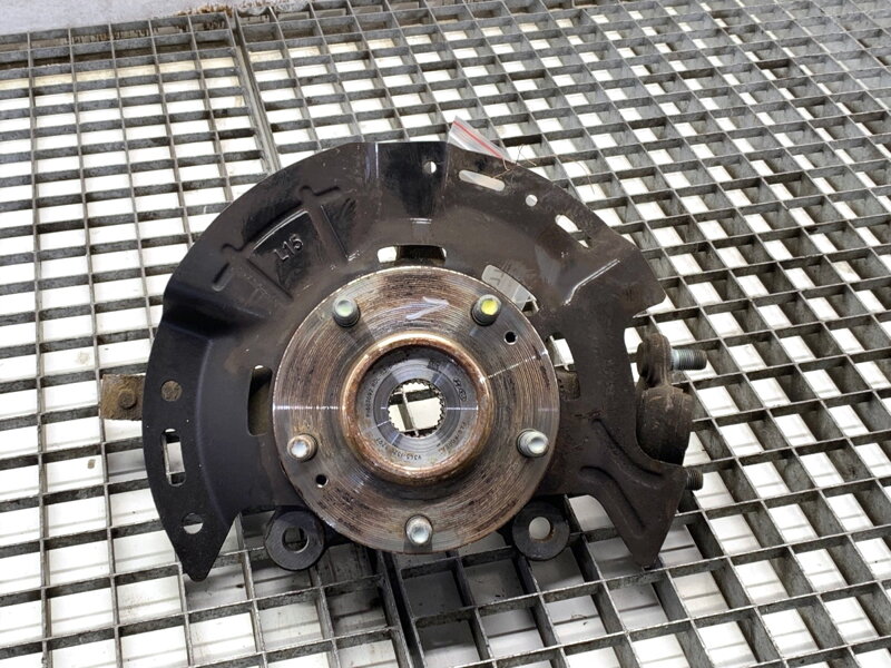 Otoč levá přední KIA Ceed (CD) 2018 - 2022