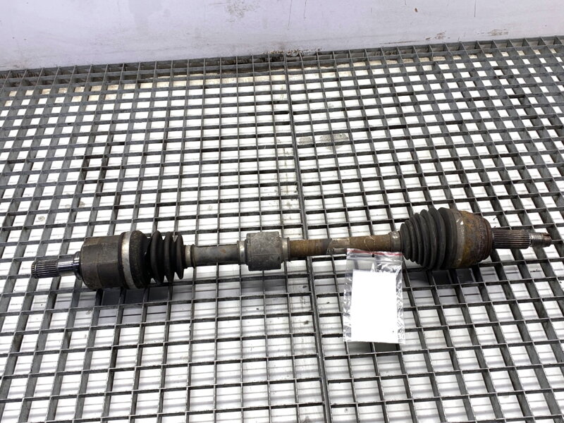 Poloosa levá přední KIA Ceed (CD) 2018 - 2022