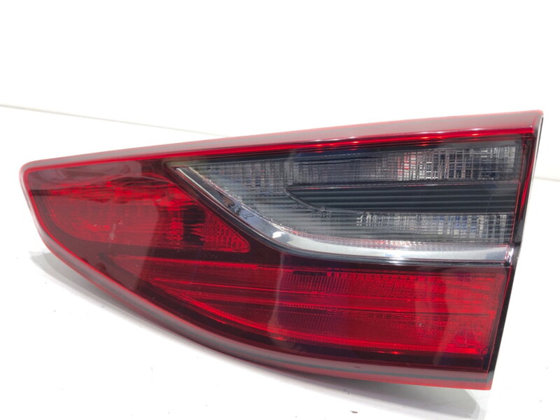 Světlo zadní pravé vnitřní KIA Ceed (CD) 2018 - 2022 92404J7000
