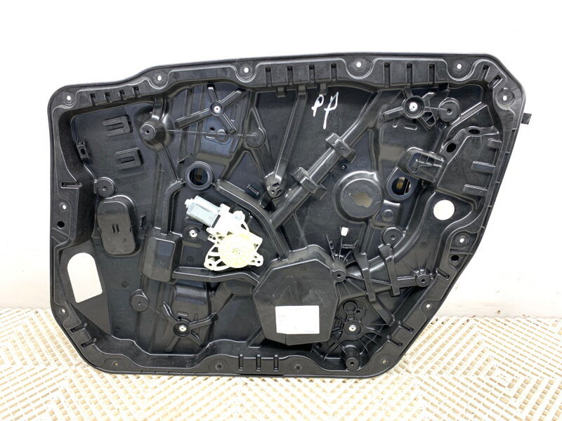 Stahovačka okna pravá přední Mercedes-benz GLE (V167) 2018 - A1677230100