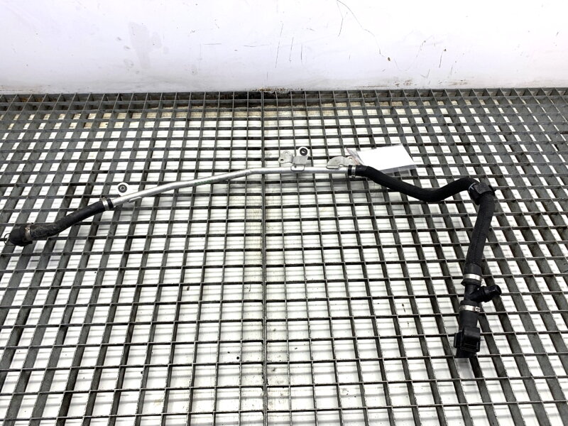Potrubí vody BMW X4 (G02, F98) 2018 - 2022 8597286
