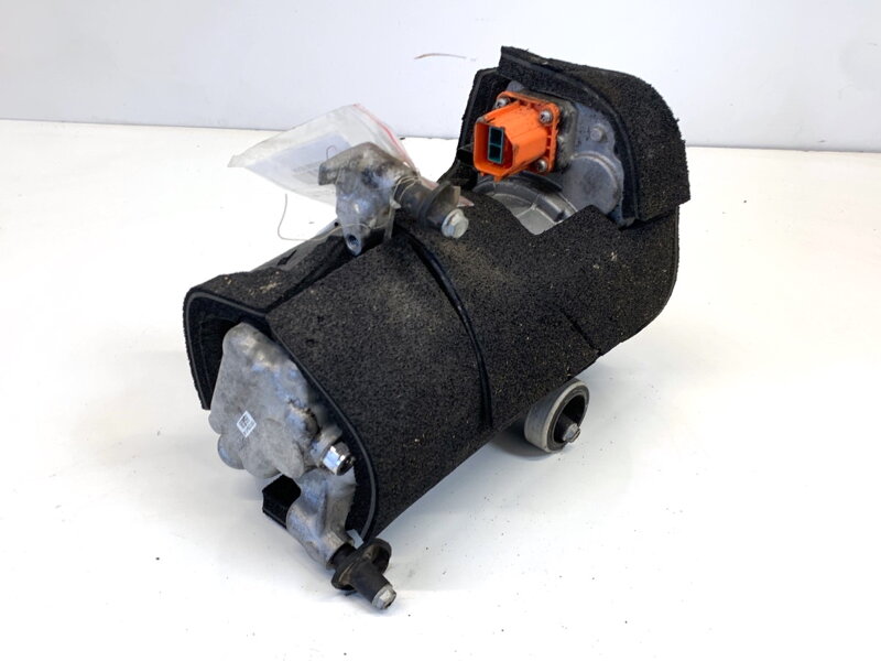 Kompresor klimatizace Tesla Model Y (5YJY) 2019 - 2022 1502213-00-C