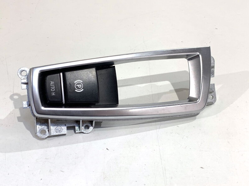 Páka ruční brzdy BMW 5 Touring (F11) 2009 - 2017 9217594