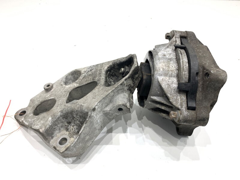 Držák motoru BMW 3 Gran Turismo (F34) 2012 - 2022 6859415