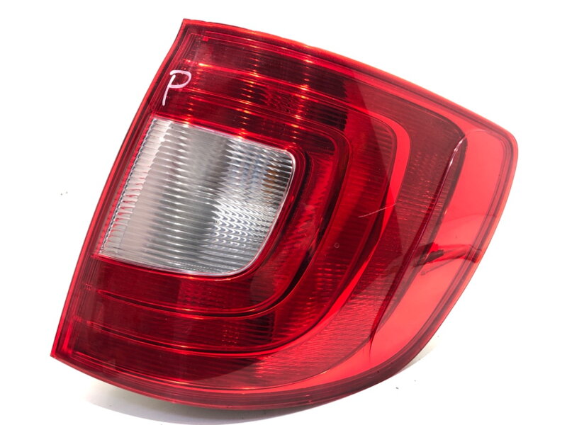Světlo pravé zadní Skoda Superb II Kombi (3T5) 2009 - 2015 3T9945096R