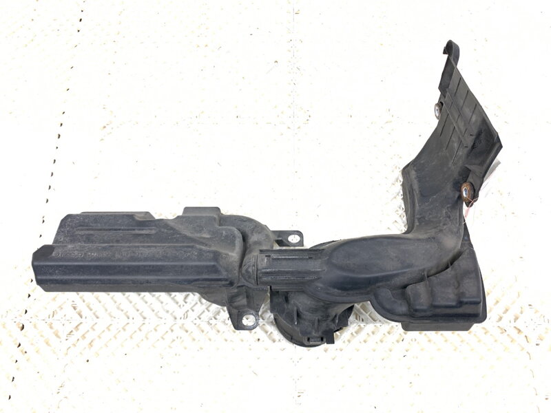 Rezonátor vzduchu Mazda 3 (BM, BN) 2013 - 2022 PE11-13201