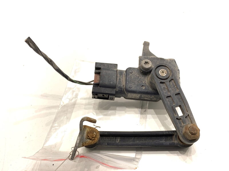 Čidlo náklonu xenon zadní pravý BMW X1 (F48) 2014 - 2022 6870200