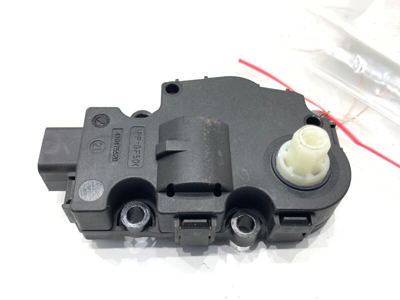 Motor radiátoru topení Mercedes-benz Class S (W221) 2005 - 2013 EFB330
