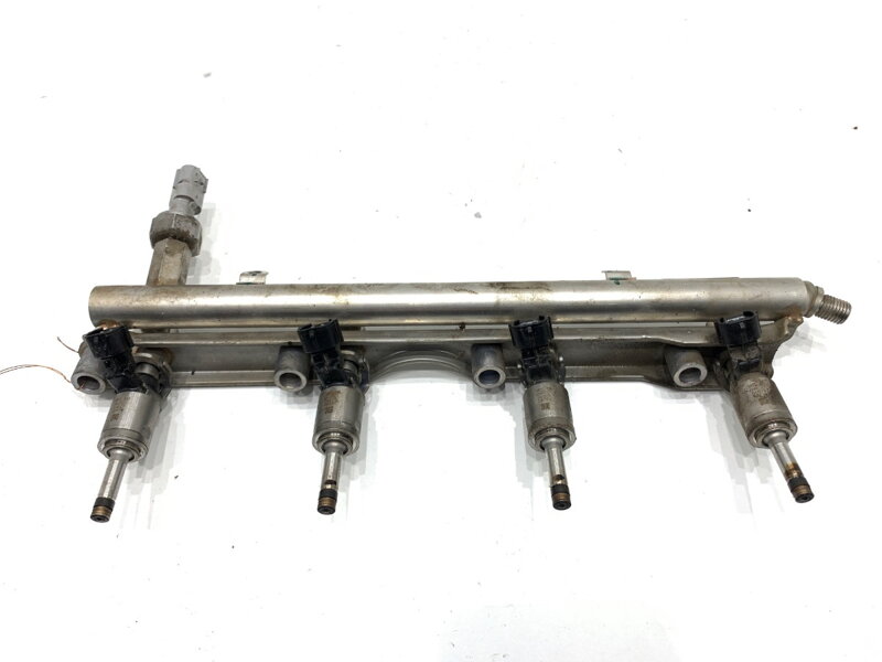 Vstřikovací rampa S wtryskami Ford Ecosport 2011 - 2022 CM5E-9H487-AL