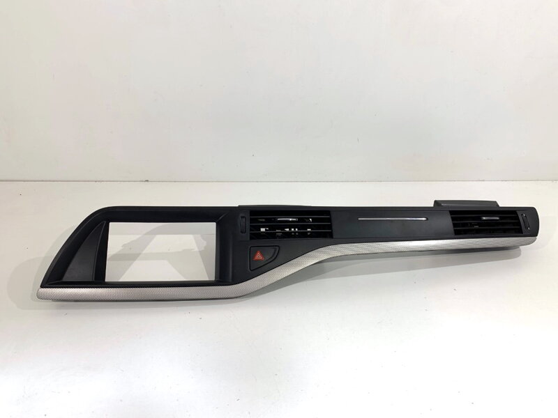 Mřížka ventilace pravá přední Citroen C5 III (RD_) 2008 - 2022 9682442677