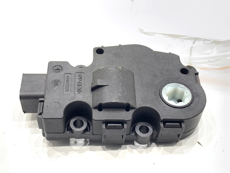 Motor radiátoru topení BMW X4 (G02, F98) 2018 - 2022 EFB492