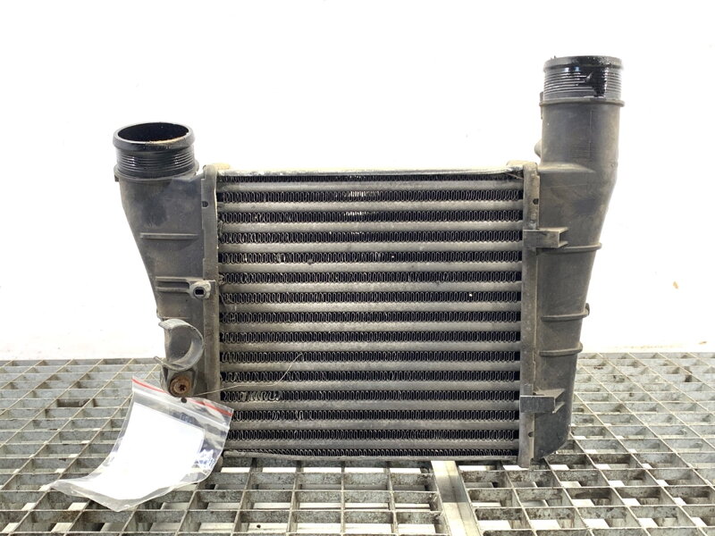Intercooler Audi A4 B7 Avant (8ED) 2004 - 2008 8E0145805AA
