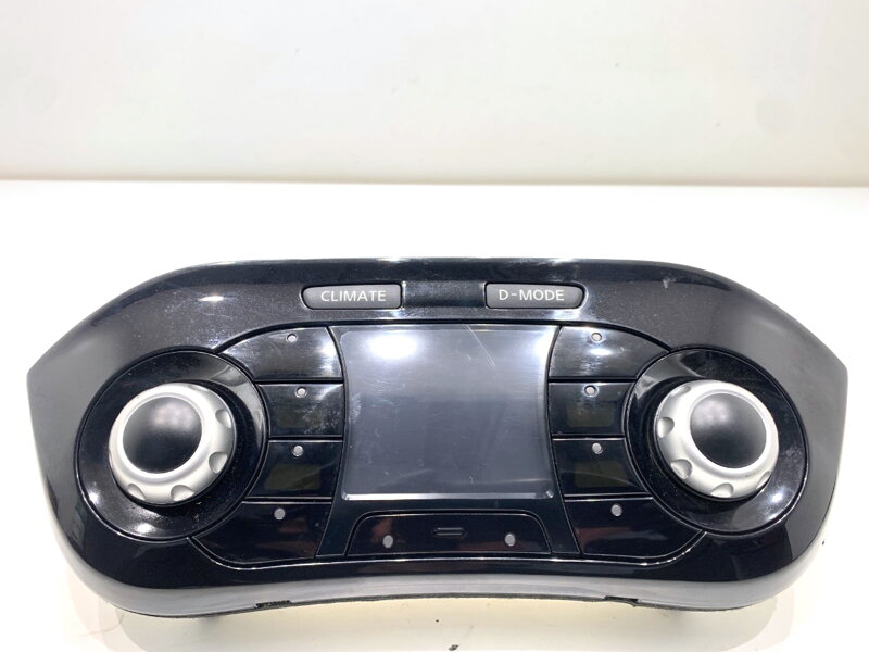 Panel ovládání ventilace Nissan Juke (F15) 2010 - 2022 24845BV83C