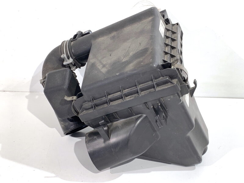Kryt filtru vzduchu Toyota Auris Kombi (_E18_) 2013 - 2018 17705-0T060