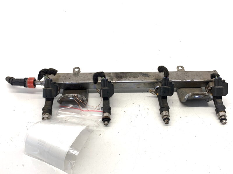 Vstřikovací rampa Mazda 6 Kombi (GH) 2007 - 2013 0280158103