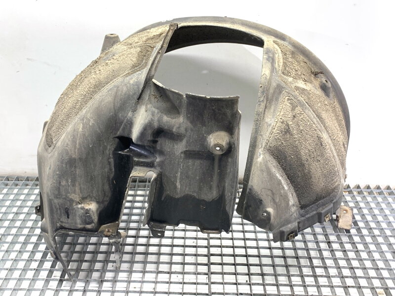 Podblatník pravý přední BMW 5 (E60) 2003 - 2010 7033750