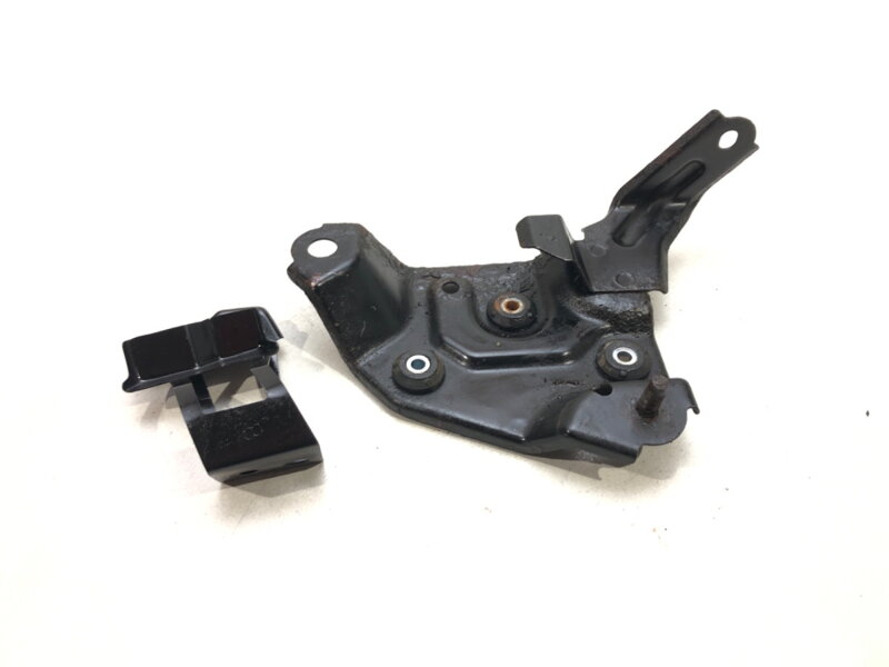 Konzole uchycení blatníku Lexus RC (_C1_) 2014 - 2022 53717-24031